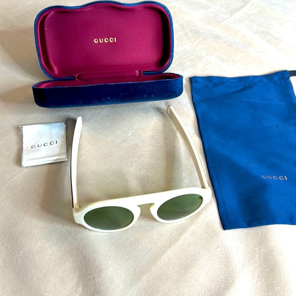 Gucci Accessories - NWOT GUCCI SPORTY EYEWEAR UNISEX HIGH END SUN SHADES